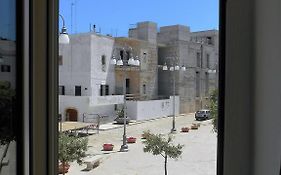 Le Maisonette